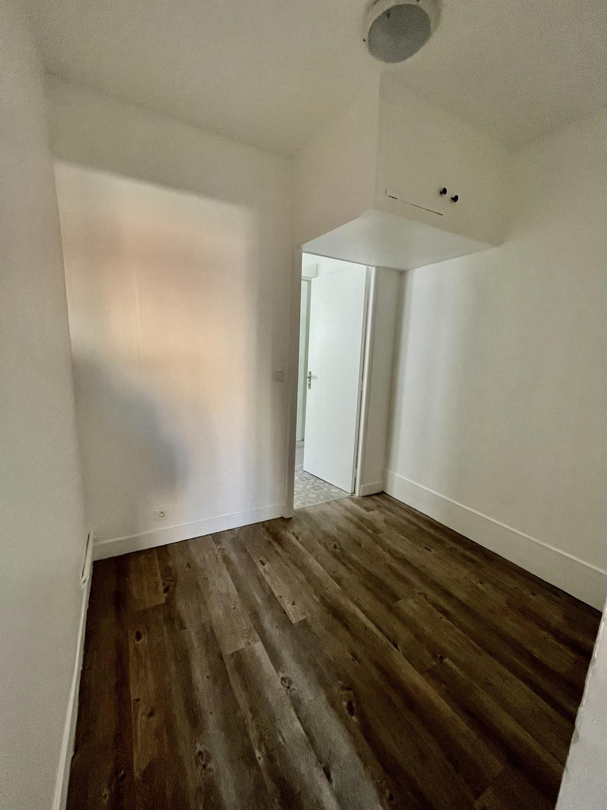 A LOUER 3P 34m² MAIRIE DE CLICHY 