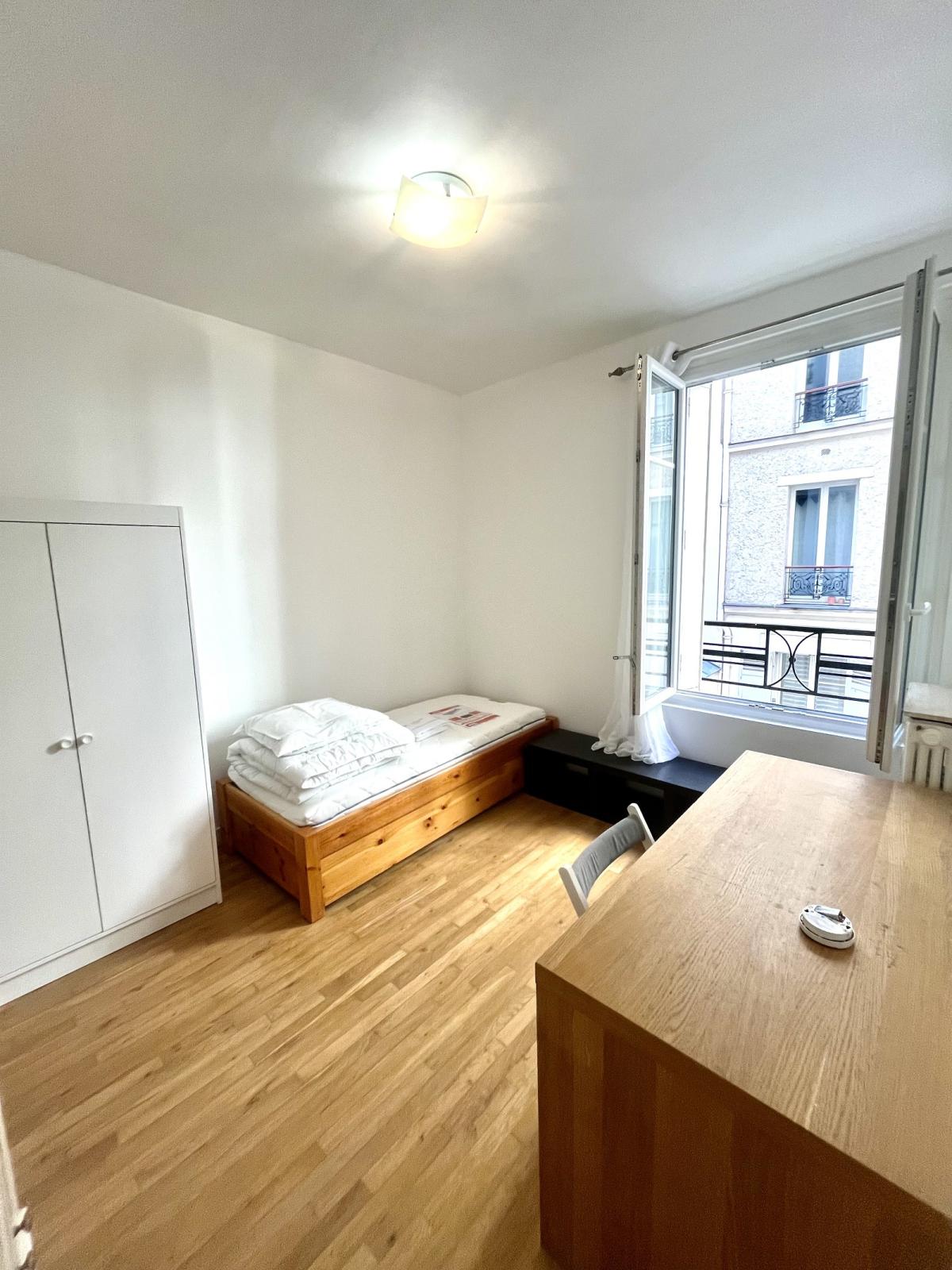 A LOUER 75017 PARIS TERNES STUDIO MEUBLE