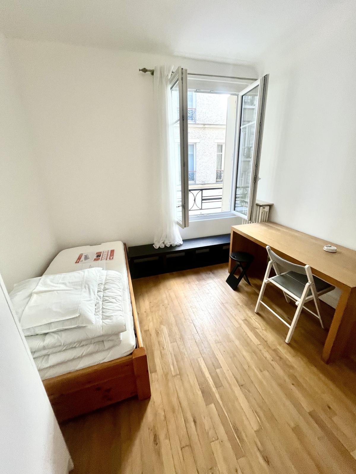 A LOUER 75017 PARIS TERNES STUDIO MEUBLE