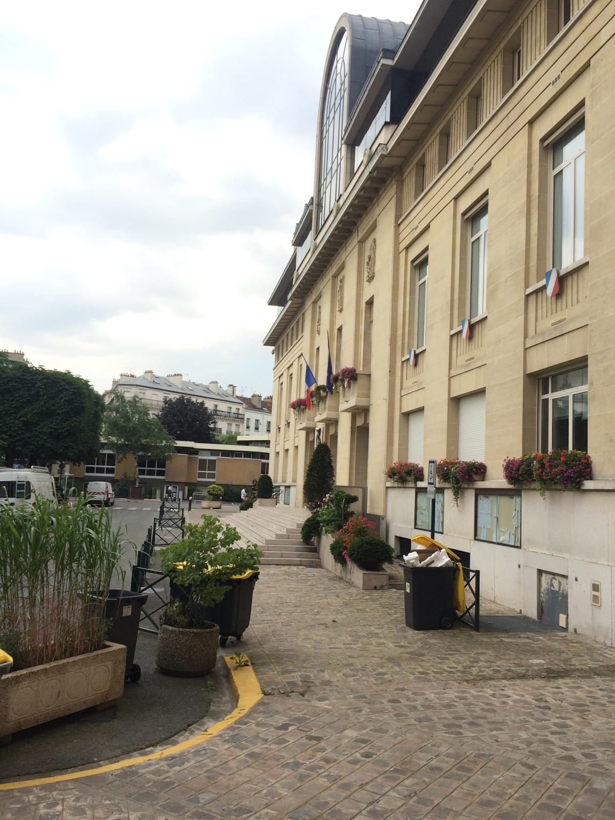 PLACE CHARLES DIGEON  3 PIECES 