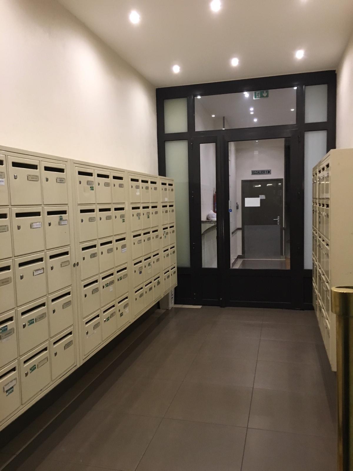 Paris XIIème, Métro Ledru Rollin, Grand 2 pièces de 56,48 m²