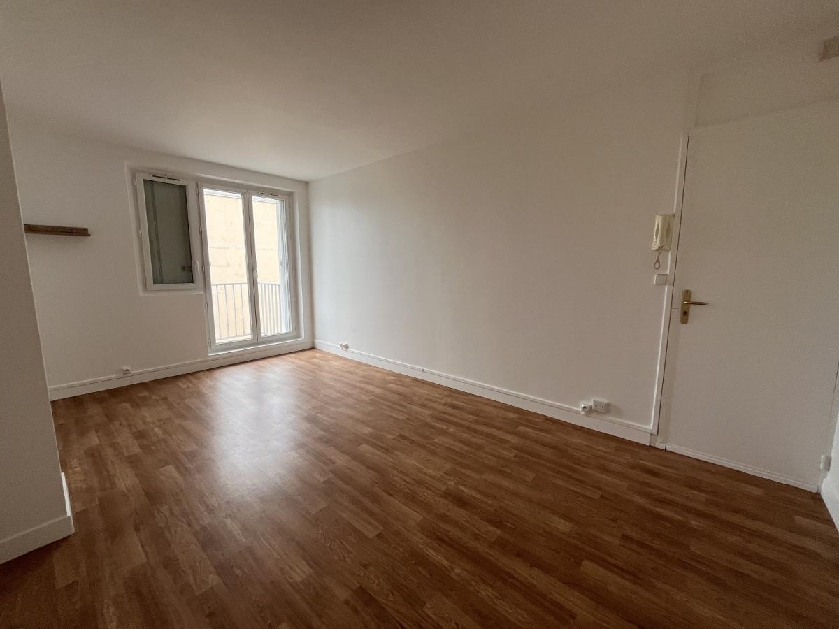 A LOUER 3 PIECES 55m² NANTERRE UNIVERSITE