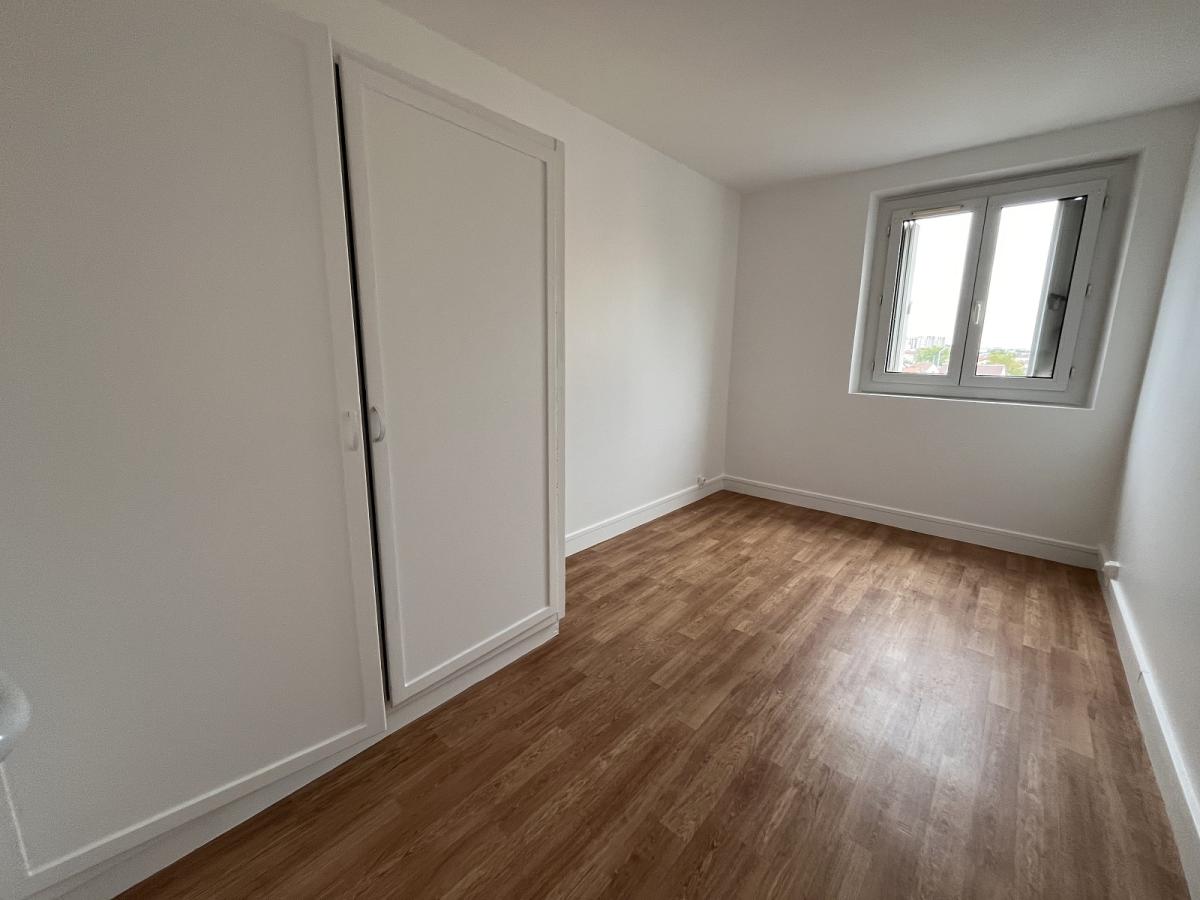 A LOUER 3 PIECES 55m² NANTERRE UNIVERSITE