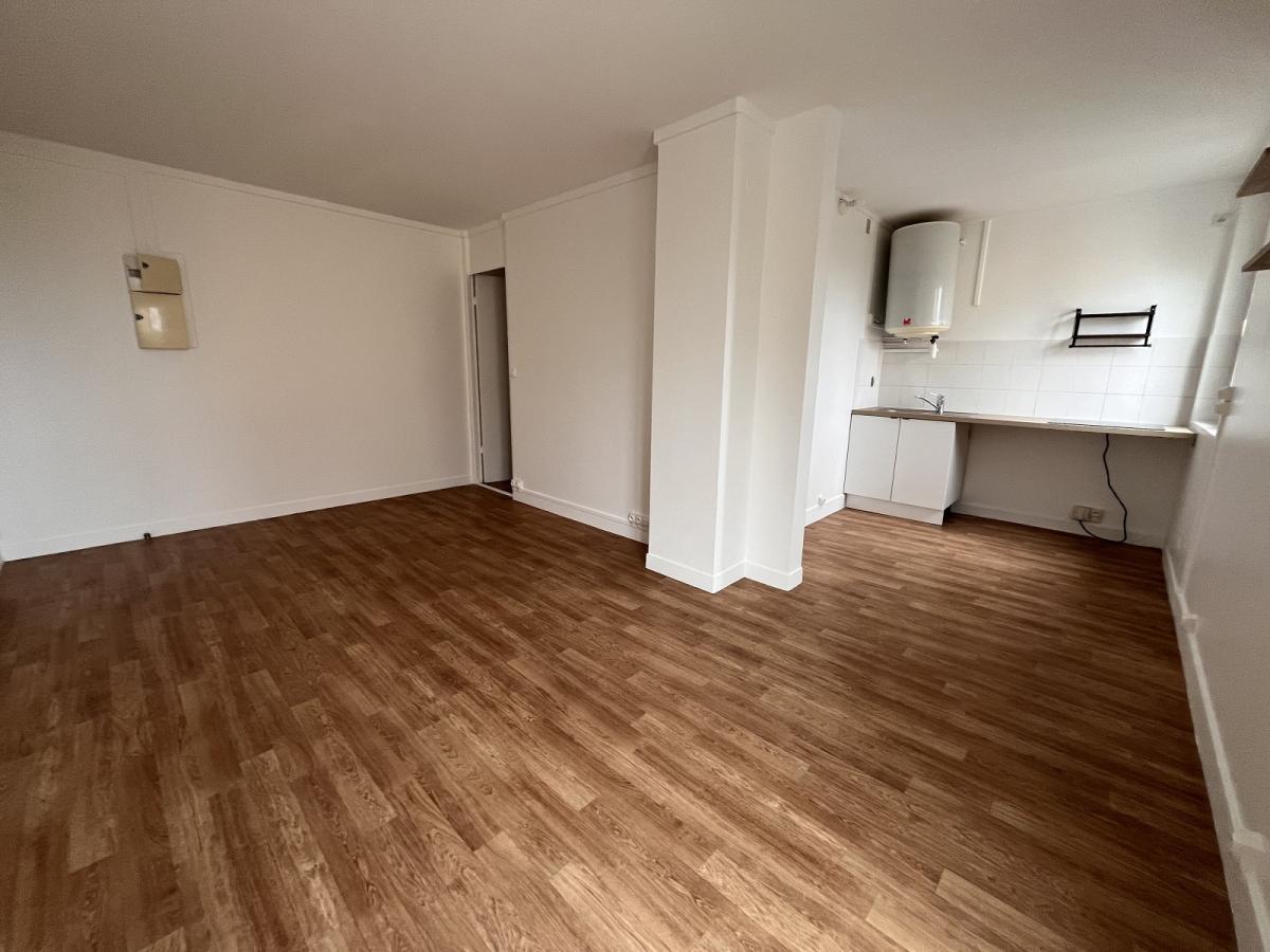 A LOUER 3 PIECES 55m² NANTERRE UNIVERSITE