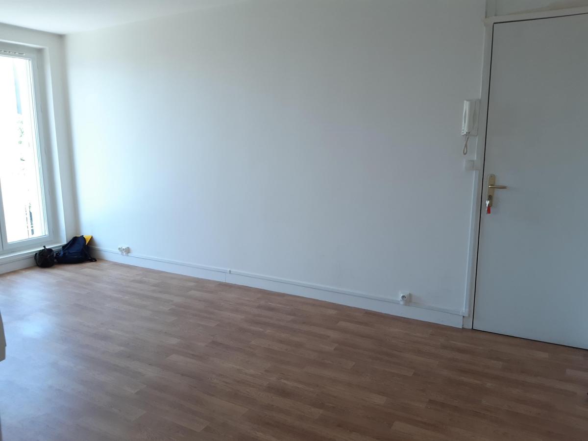 A LOUER 3 PIECES 55m² NANTERRE UNIVERSITE