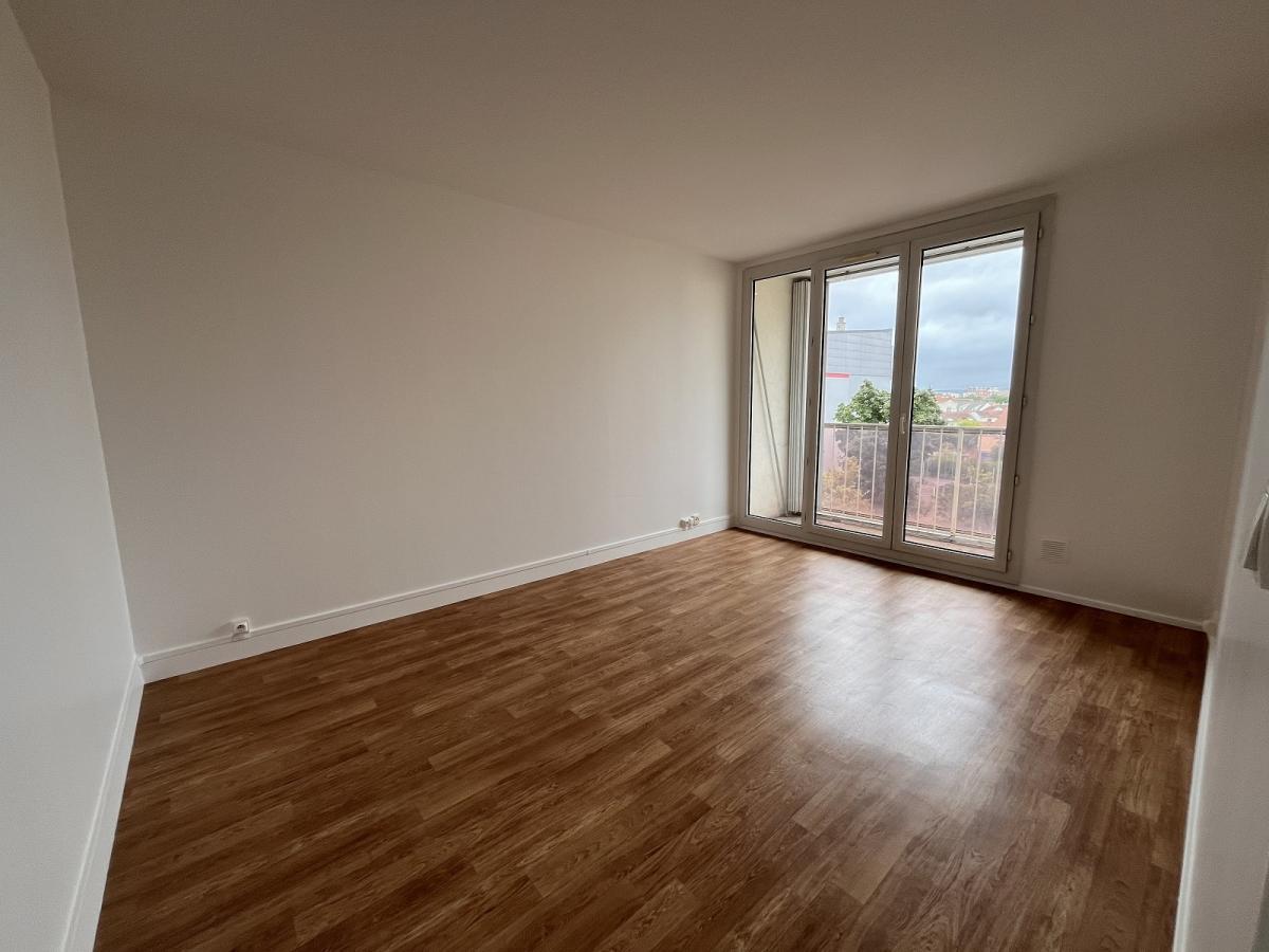 A LOUER 3 PIECES 55m² NANTERRE UNIVERSITE