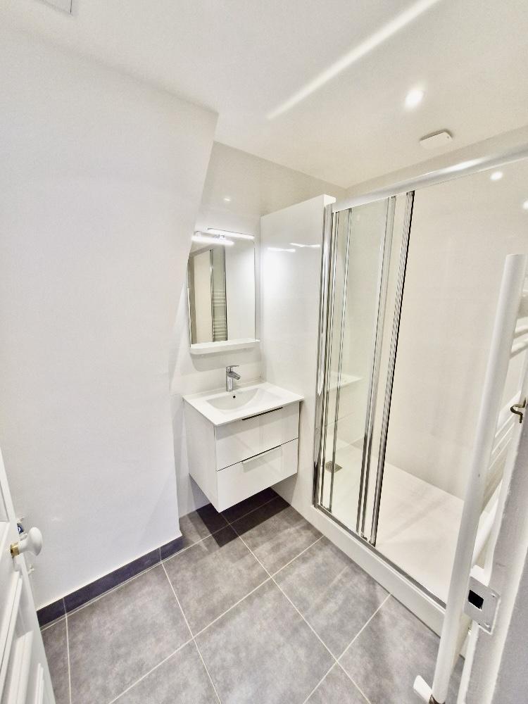 Paris XIème, Entre Faidherbe Chaligny , 2Pièces de 55,14m²