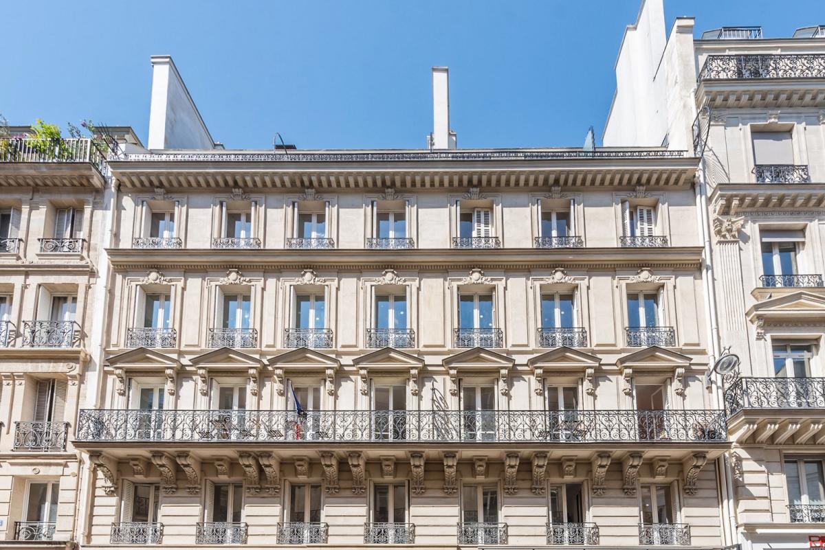 Paris IIème, rue Monsigny, Magnifique 2 Pièces en dernrier étage